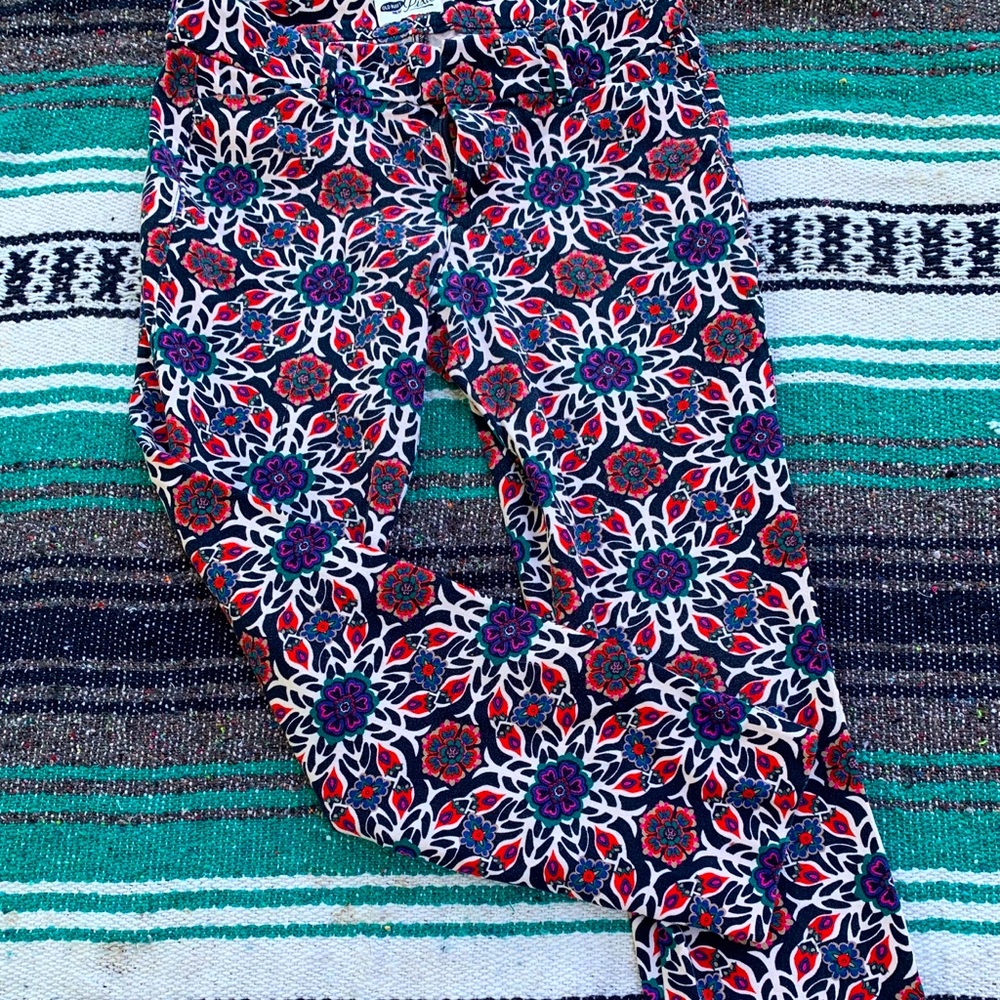 Old Navy Mid Rise Pixie Skinny Ankle Pants